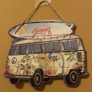 Placa decorativa de metal kombi tabla surf summer