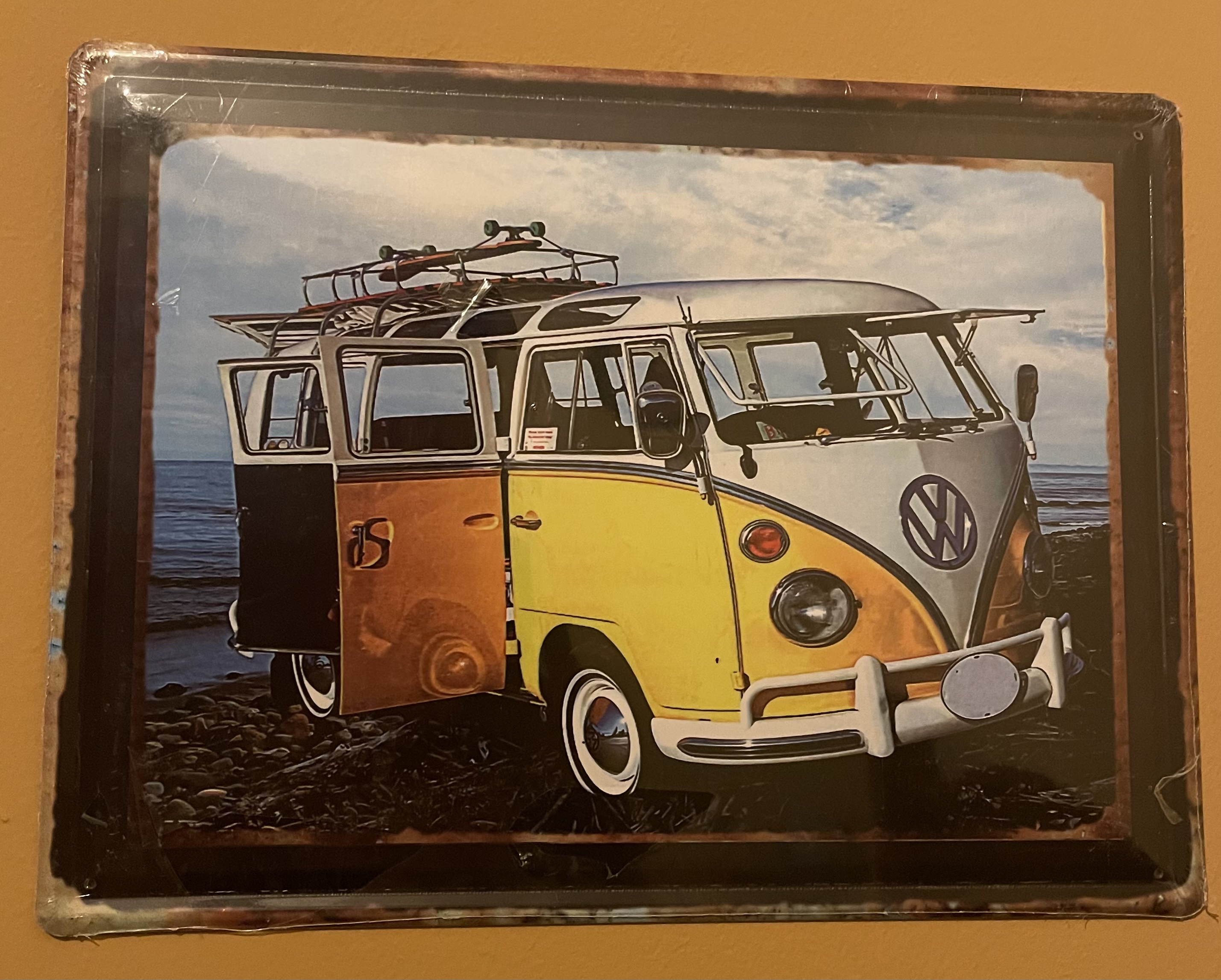 Placa decorativa vintage de lámina  kombi T1 amarilla medida 40x30